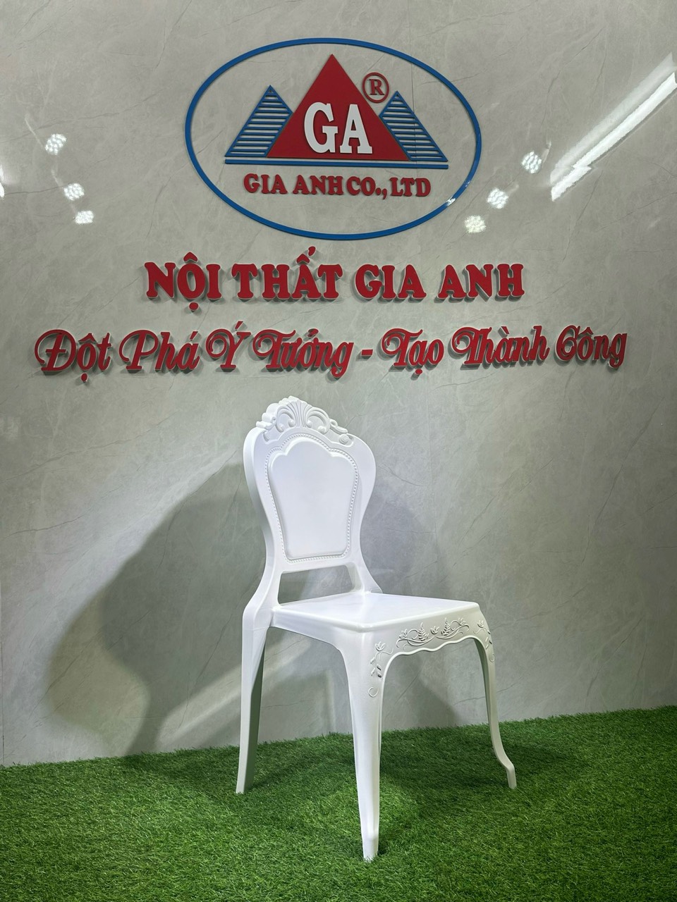 Ghế King Chair - Gia Công Inox Gia Anh Hải Dương - Công Ty TNHH Gia Anh Hải Dương